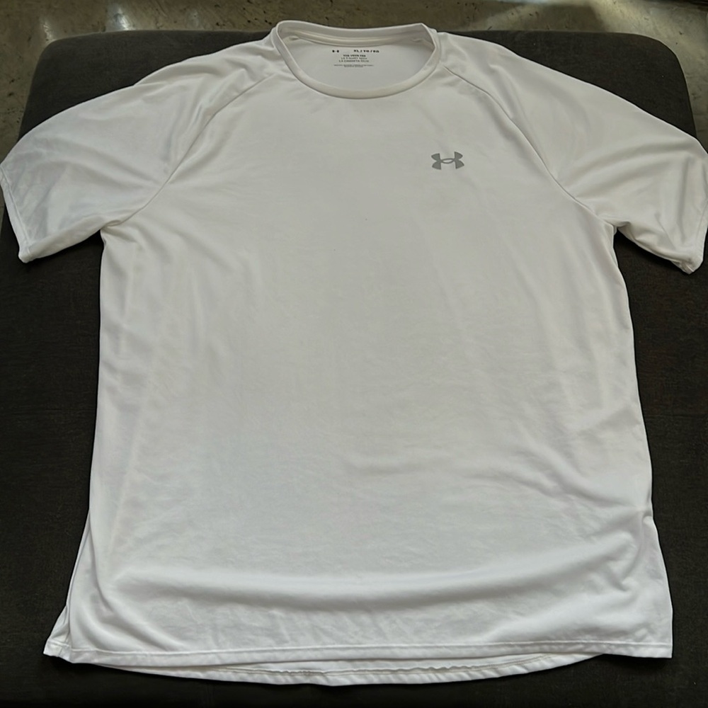 White t-shirt